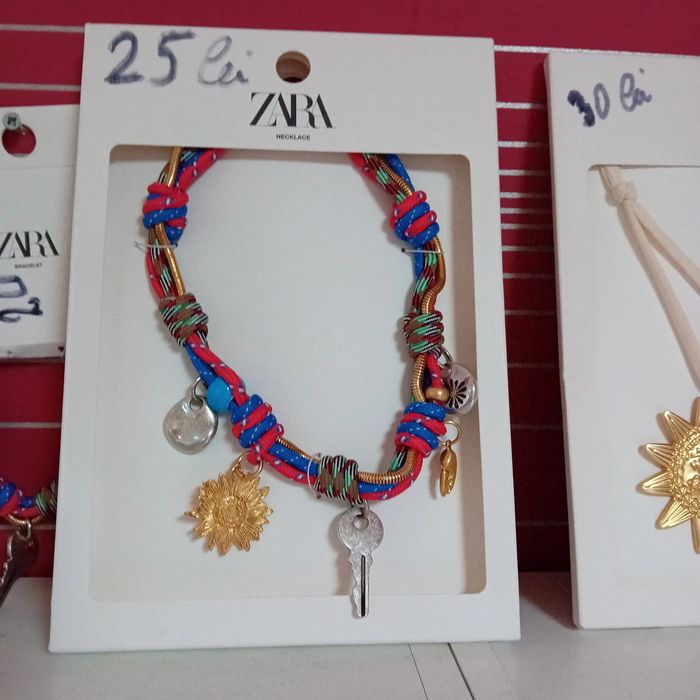 Gablonturi dama noi cu eticheta