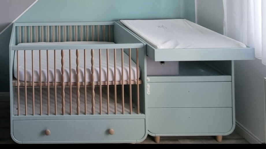 Patut si comoda cu masa de infasat