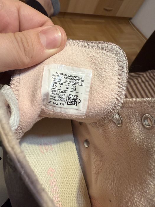 Vand tenesi converse