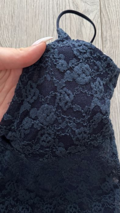 Четири женски потника Subdued и Zara