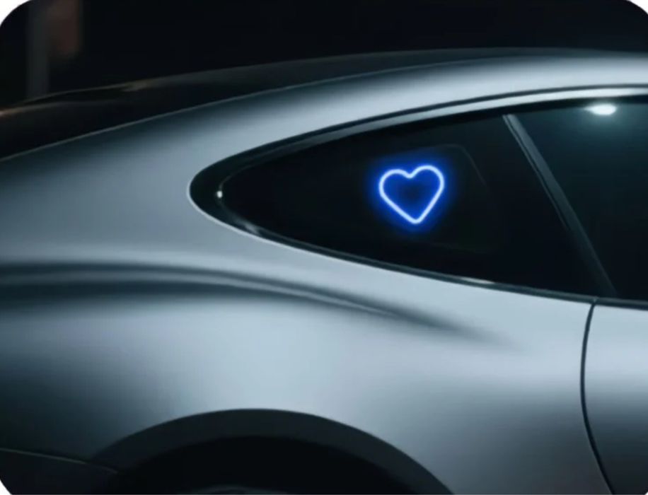 Наклейка на авто