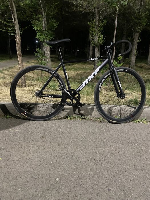 Продаю фикс (фиксированный велосипед)