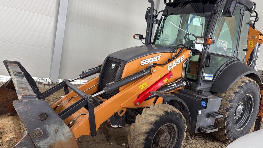Buldoexcavator  Case 580 ST