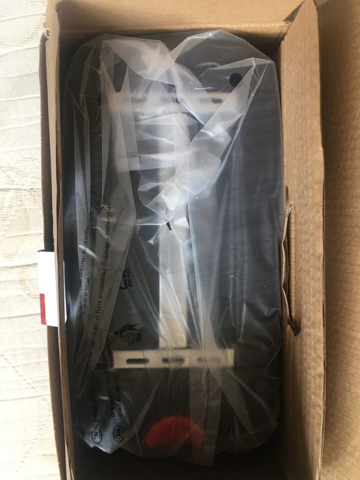 Продам тостер абсолютно новый.