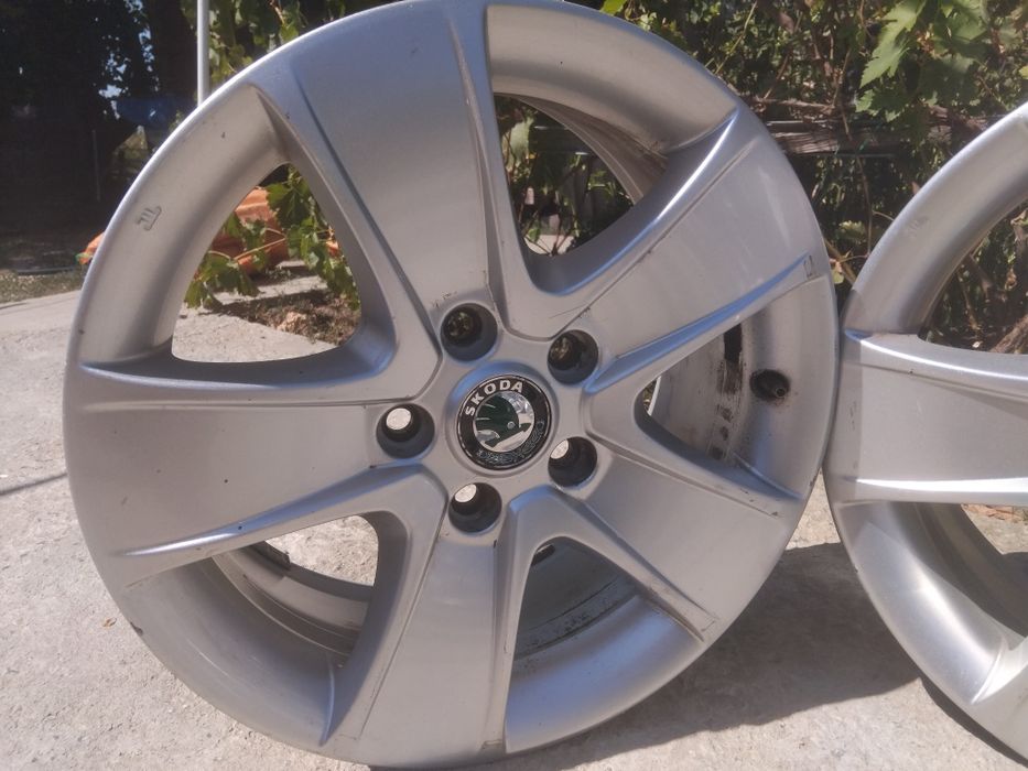 Vând Jante de aliaj originale Skoda Octavia 2! 16"