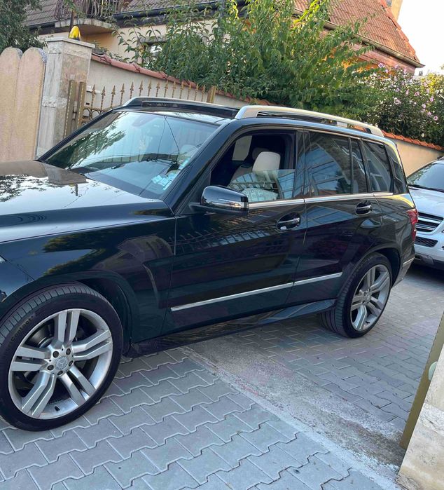 Оригинални степенки за Mercedes GLK