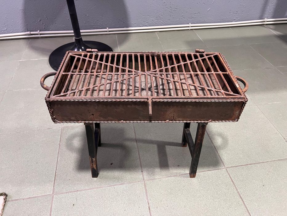 Мангал, для шашлыков и стейков