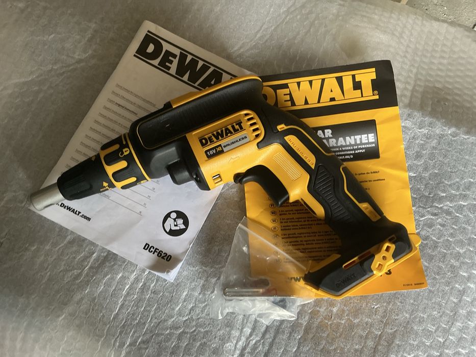 Vind DEWALT  DCF 620  noua