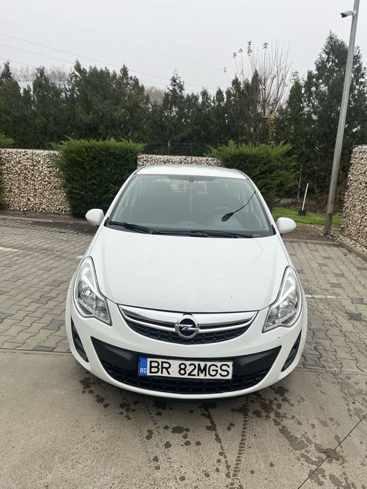Masina Opel Corsa D