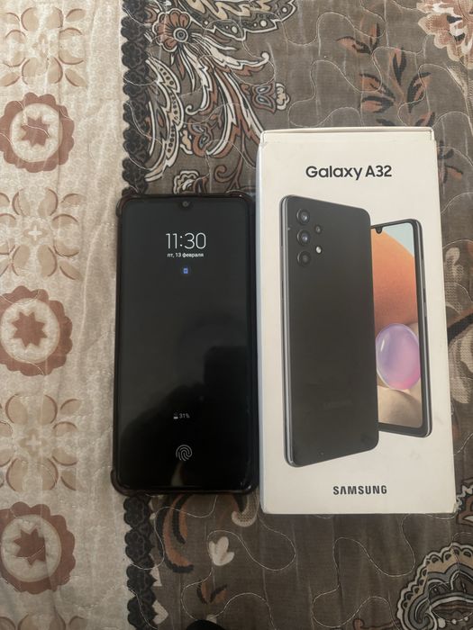 Самсунг галакси А 32 в хорошем состояний