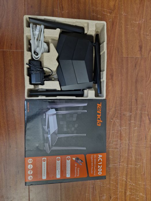 Router wireless Tenda AC6, AC1200, dual-band