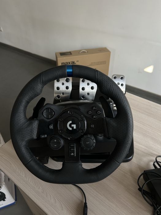 Игровой контроллер Logitech G923 черный