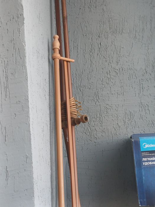 Продою корнизы б у