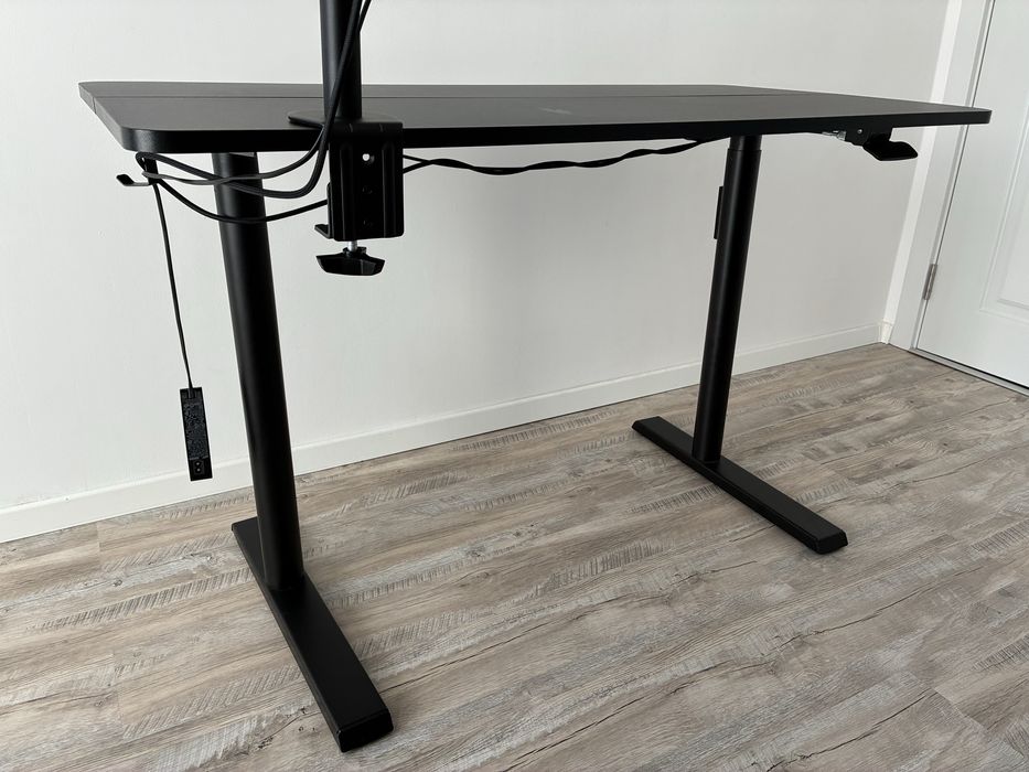 Masa birou inaltime reglabila pneumatic