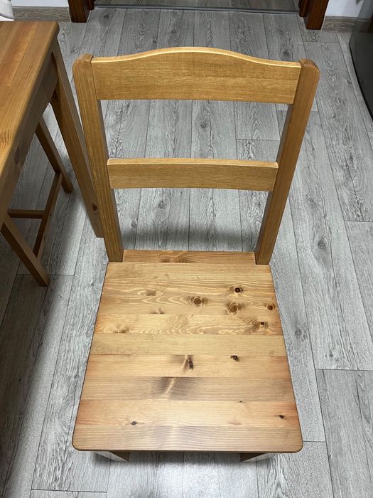 Стол обеденный и стулья IKEA