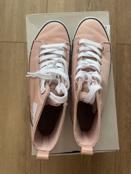 Маратонки Calvin Klein розови 36 номер