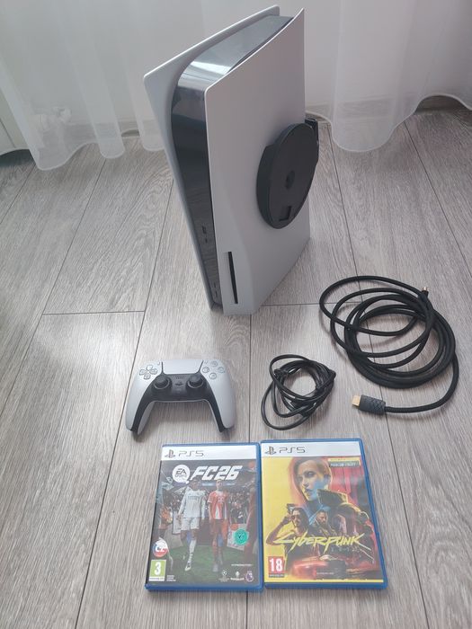 Ps5 Disk + 8 jocuri ( consola este banata online)
