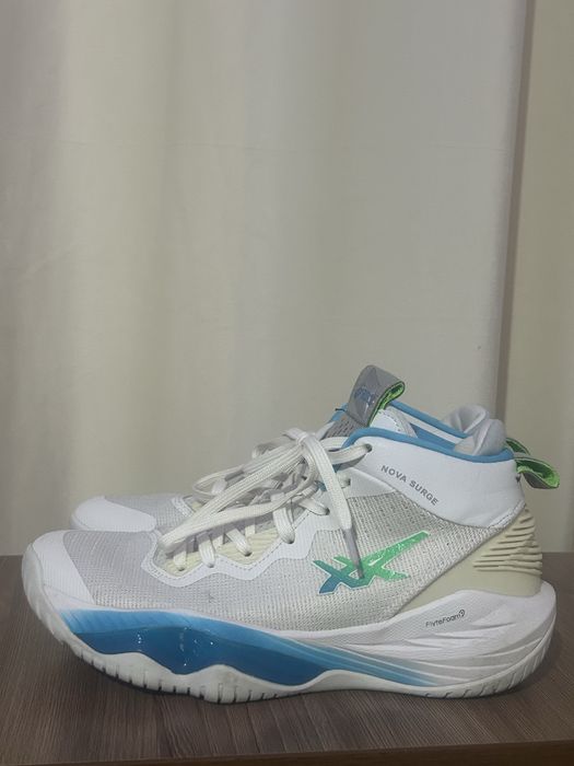 Asics nova surge 2