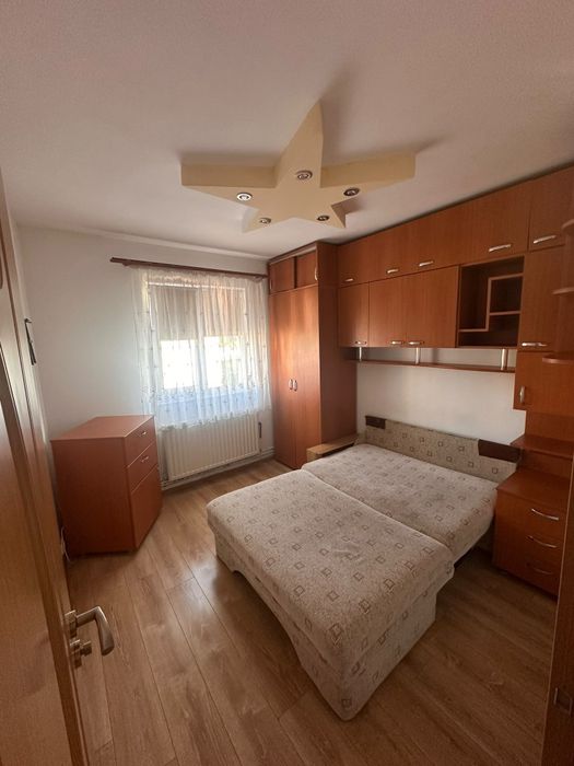 Inchiriez apartament 2 camere Zărnești- Grui