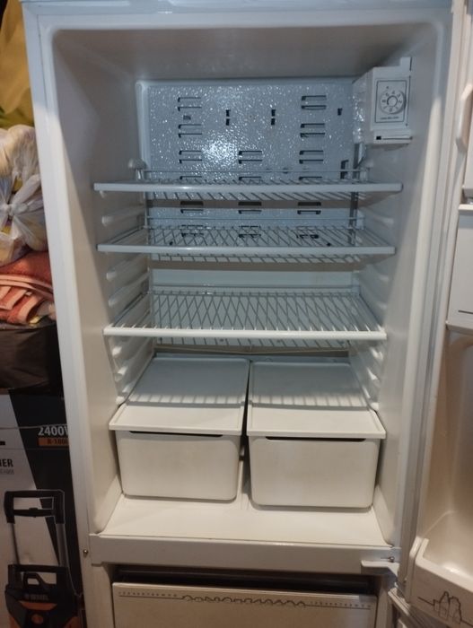 Продам холодильник Бирюса.