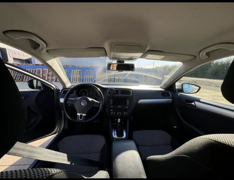 Vand VW Jetta Hybrid, an 2013, automata