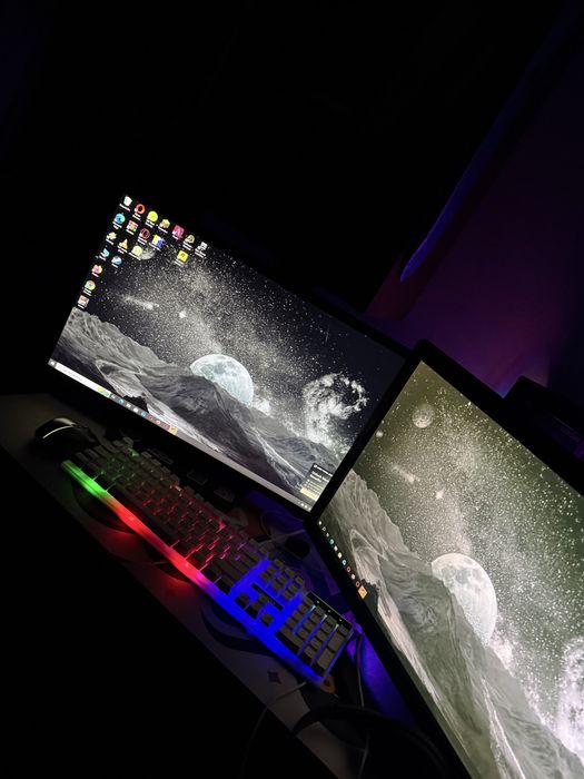 Vand PC complet cu tot ce se vede