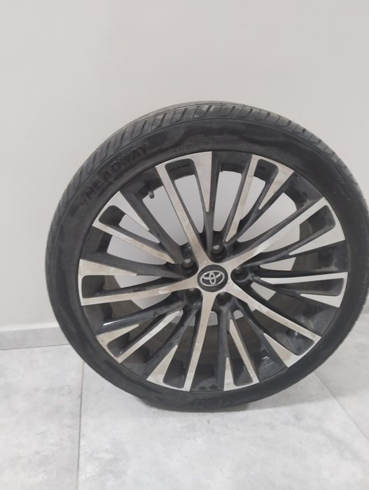 Продам шины R 19