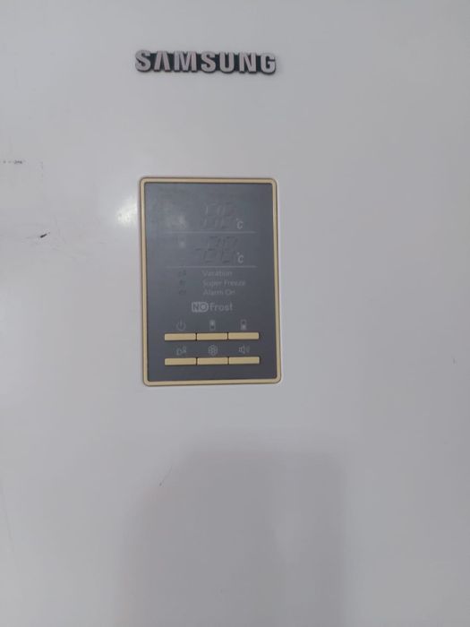 Продам холодильник Samsung