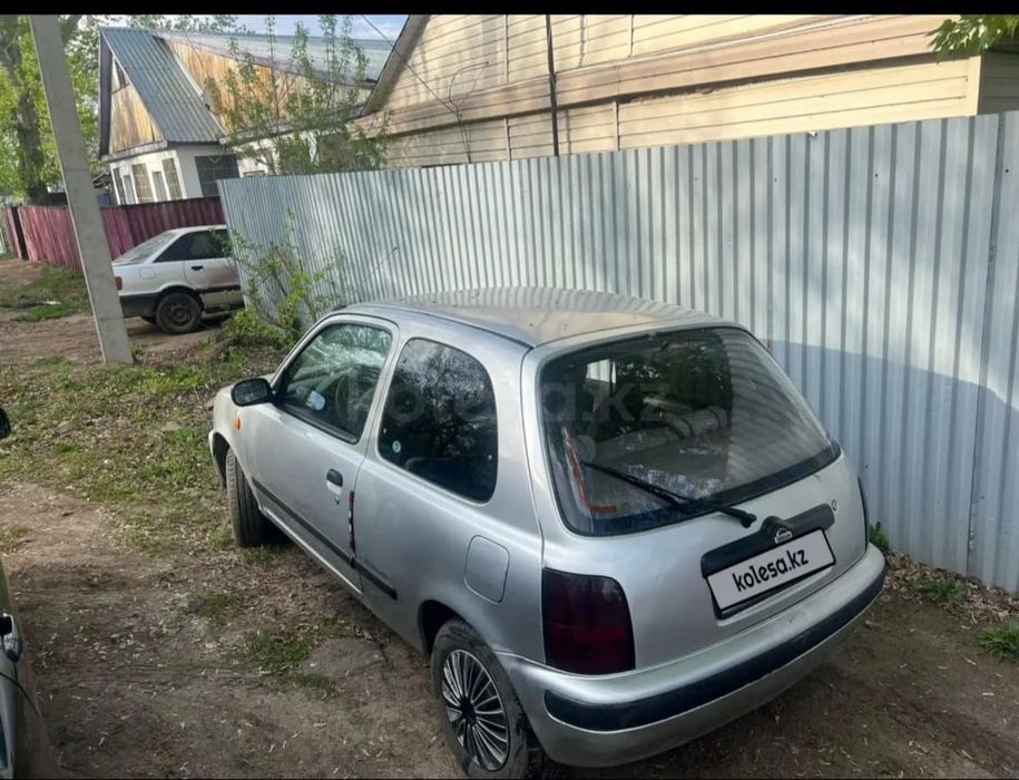 Ниссан Микра 1995