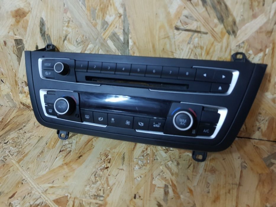 Panou Modul Climatronic Interfata Radio CD Bmw F30 F31 F32 F20 F21