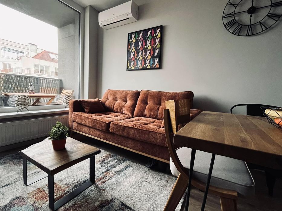 Дава се под наем Двустаен апартамент в Варна, Възраждане 1 - 60 кв.м за 475 € - Снимка #2