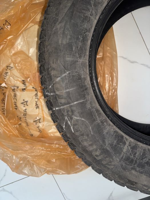 Зимние (шипованные) шины BRIDGESTONE BLIZZAK