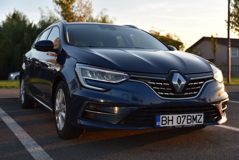 RENAULT Megane 2022 — imagine 3