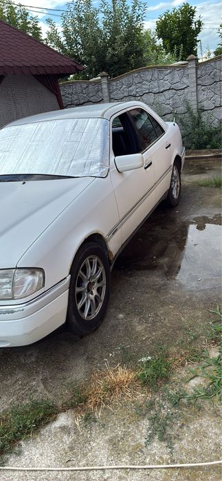 MERCEDES-BENZ C-Class 1995 — imagine 3