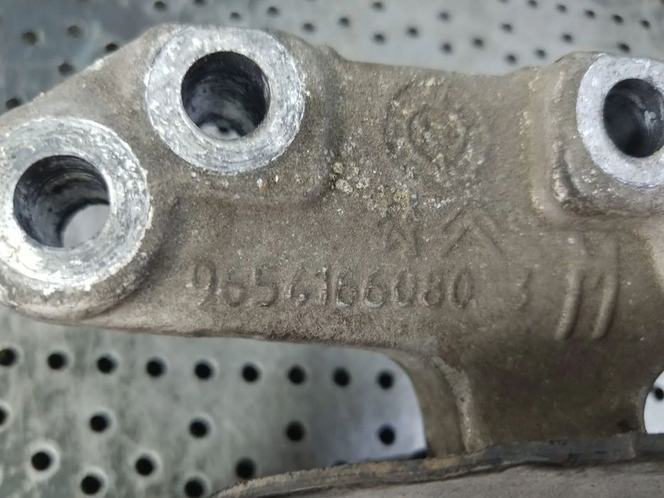 suport tampon motor 8f02 1.2vti  peugeot 208  9654166080