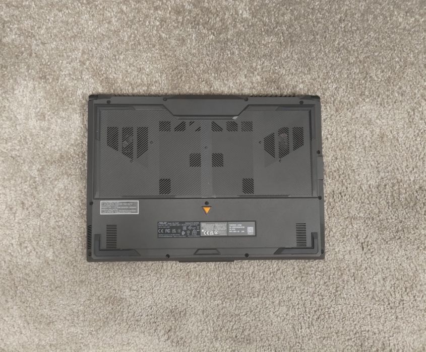 Laptop Asus TUF Gaming A15 + Promate Cooling Pad