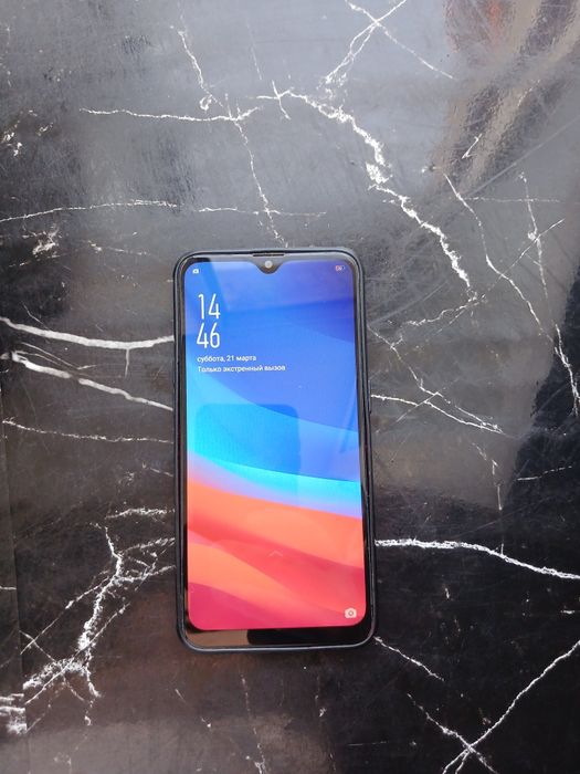 Продам телефон оппо