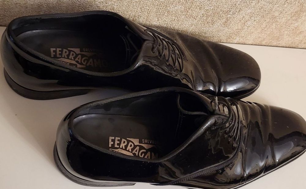 Туфли кожанные Ferragamo , Италия . Носил пару раз . Размер 41