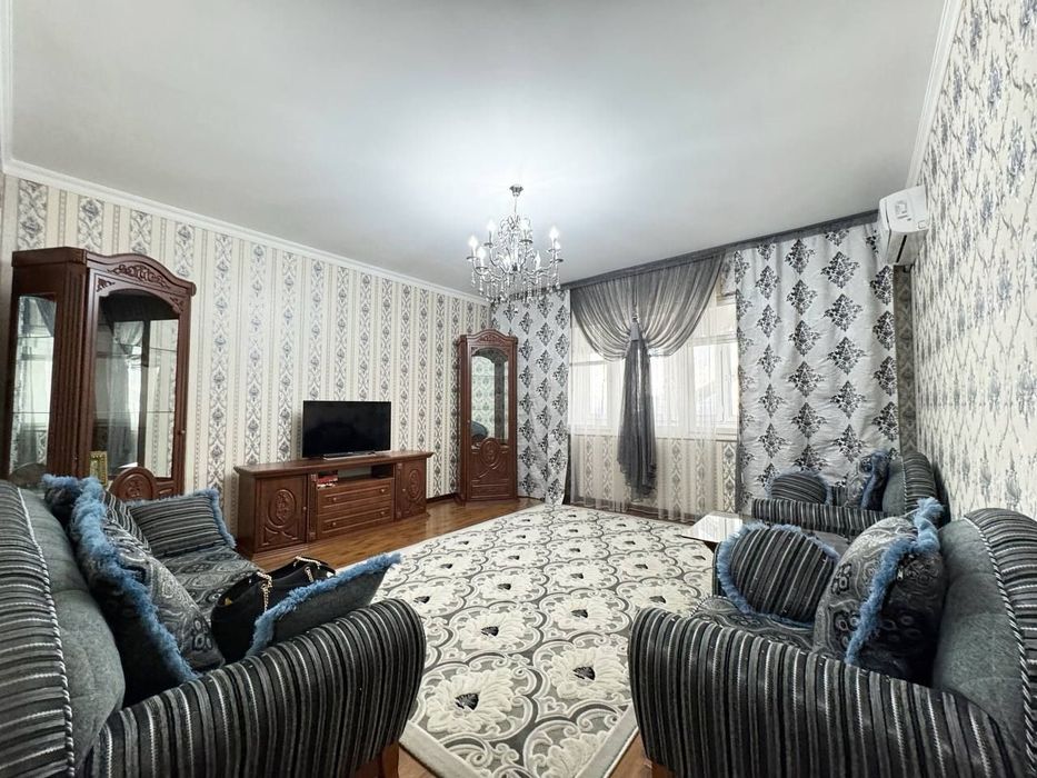 Срочно Продаётся Эльбек 2/9/9 ремоно хороший с мебелью техникой !