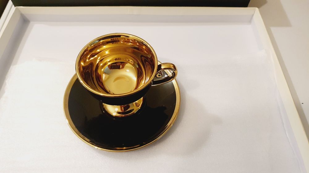 Уникален комплект чаши за кафе