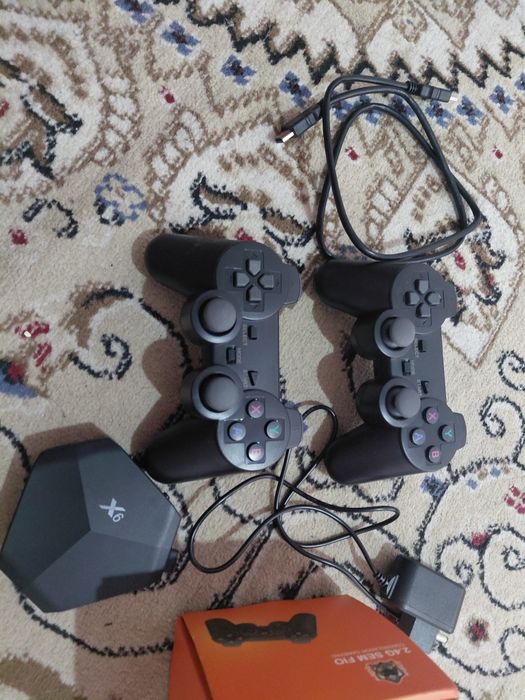 Поодам игровую приставку новую за 15000 тенге . Купили но не играют .