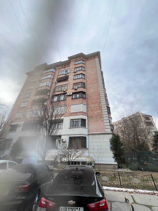 Улица Т.Шевченко . Продам элитный 7 комнатный Пентхаус 400 кв.м .