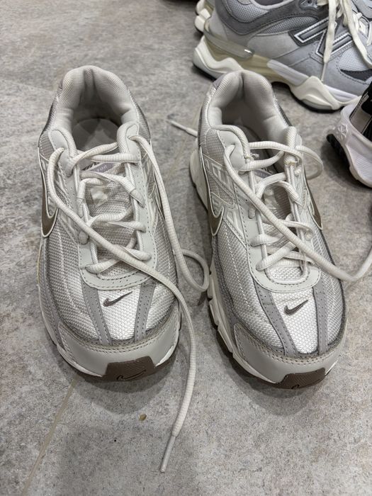 Кроссовки Nike, размер 39, стелька 25