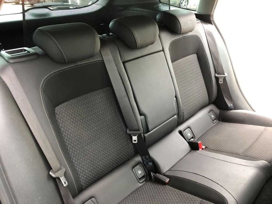 Inchiriere masina Opel Astra break 1.6 diesel