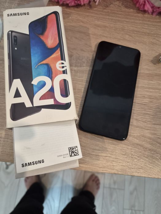 Samsung a20 e...