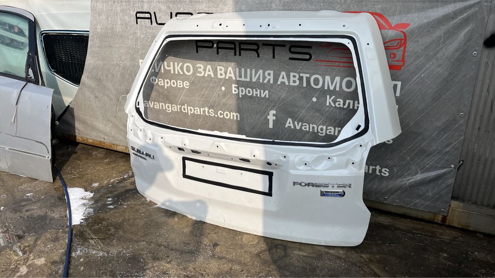 Багажна врата Subaru Forester 4 (2014-2018)