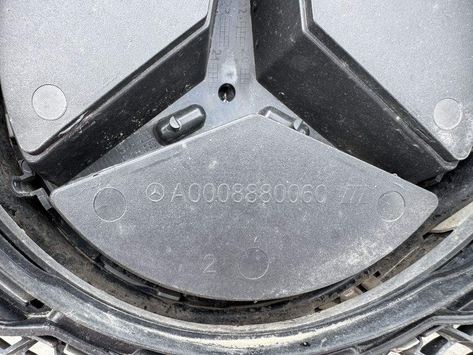 Решетка Mercedes GLA W156 X156