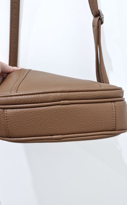 Светлокоричневая сумочка