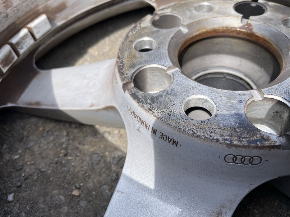 Оригинални Джанти от Ауди 7J 16H ET35 205/60/16 Michelin DOT 22