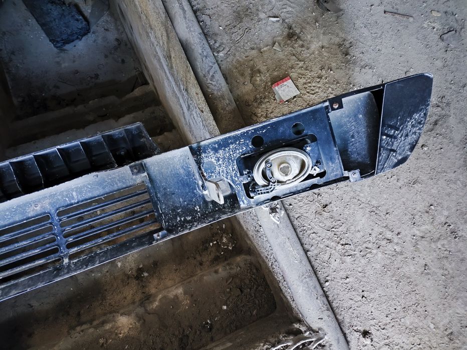 Бампер на Гелик 2000 года